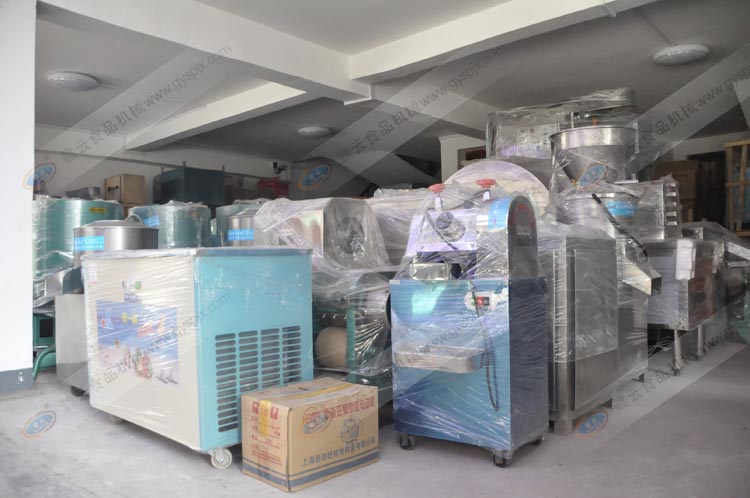 贛云食品機械廠倉庫一角